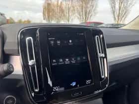 Volvo XC40 (2022) thumbnail 13