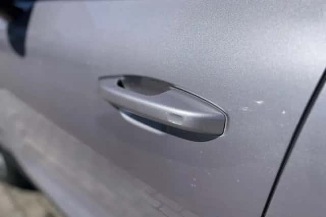 Volvo XC40 (2025) thumbnail 4