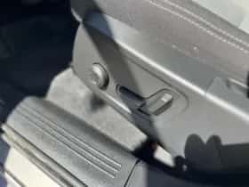 Volvo XC40 (2025) thumbnail 9