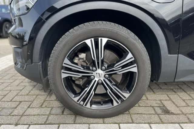 Volvo XC40 (2021) thumbnail 3