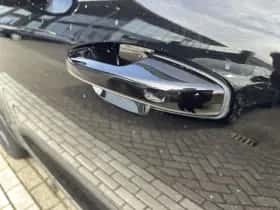 Volvo XC40 (2021) thumbnail 4