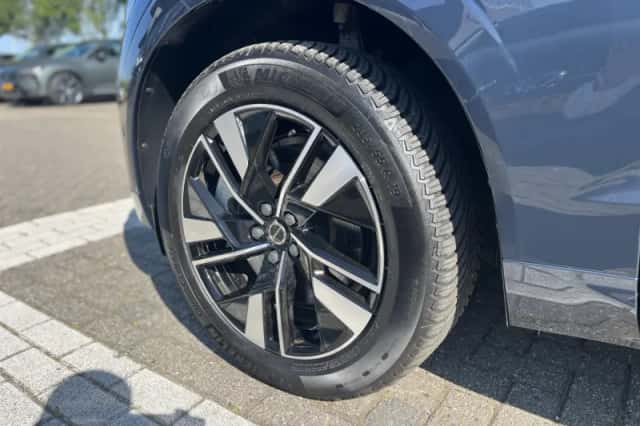 Volvo XC60 (2025) thumbnail 4