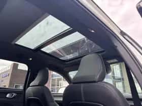 Volvo XC40 (2022) thumbnail 22