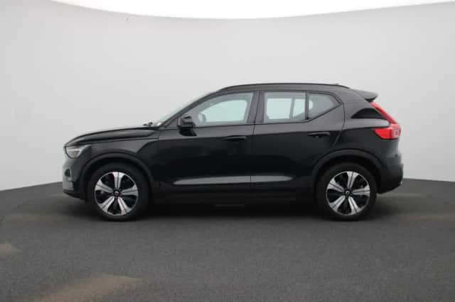 Volvo XC40 (2022) thumbnail 4