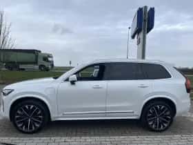 Volvo XC90 (2025) thumbnail 2