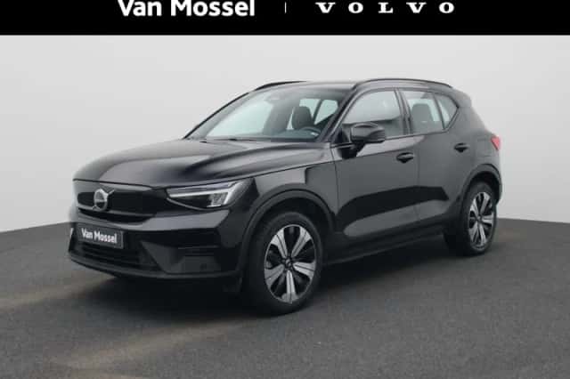 Volvo XC40 (2023) thumbnail 1