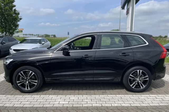 Volvo XC60 (2020) thumbnail 2