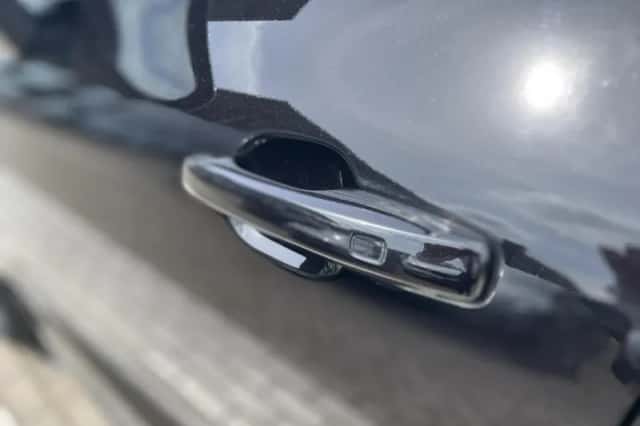 Volvo XC60 (2020) thumbnail 4