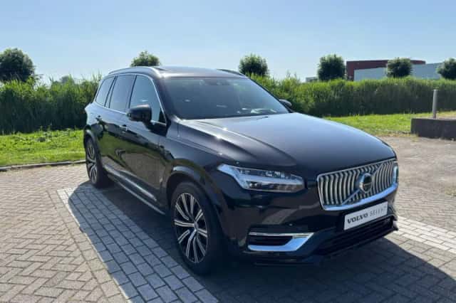 Volvo XC90 (2022) thumbnail 2
