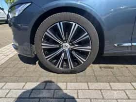 Volvo V90 (2022) thumbnail 3