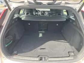 Volvo V60 (2025) thumbnail 16