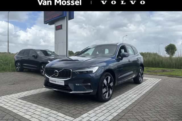 Volvo XC60 (2024) thumbnail 1