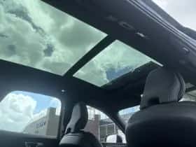 Volvo XC60 (2024) thumbnail 23