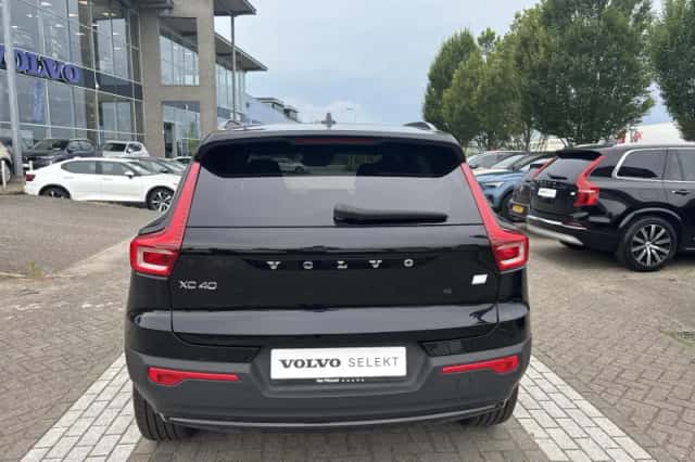 Volvo XC40 (2022) thumbnail 6