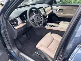 Volvo XC90 (2026) thumbnail 8