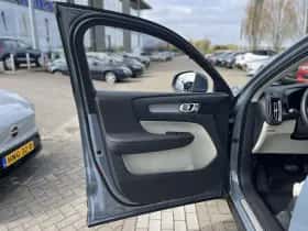 Volvo XC40 (2021) thumbnail 6