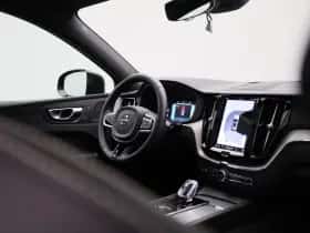 Volvo XC60 (2025) thumbnail 40