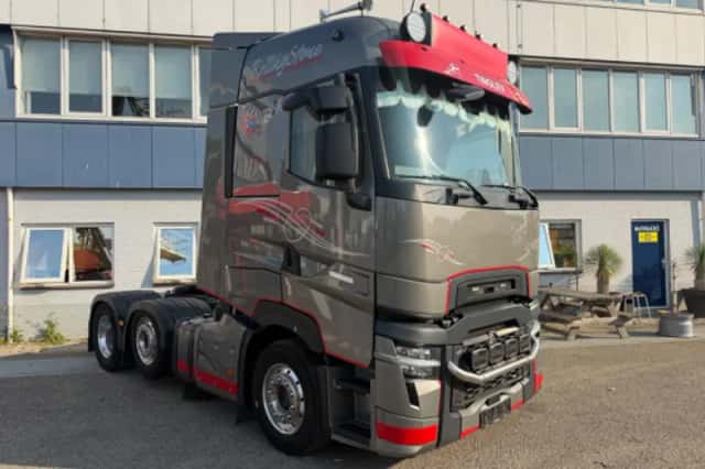 Renault  (2022) thumbnail 3