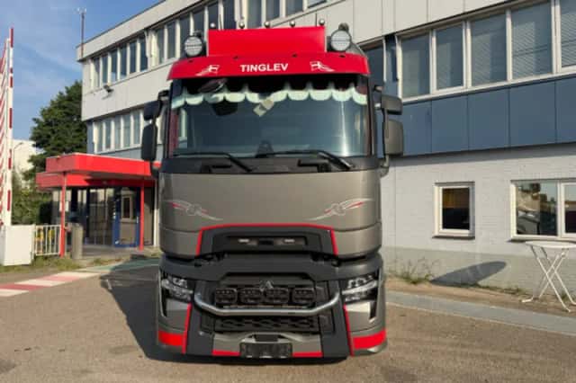 Renault  (2022) thumbnail 5