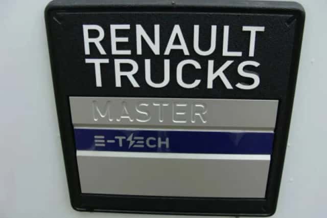 Renault VZG-18-J (2023) thumbnail 3