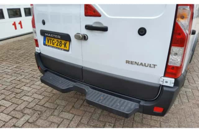 Renault 145.35 (2022) thumbnail 6