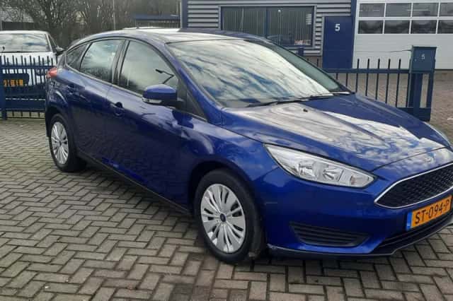 Ford Focus (2018) thumbnail 2