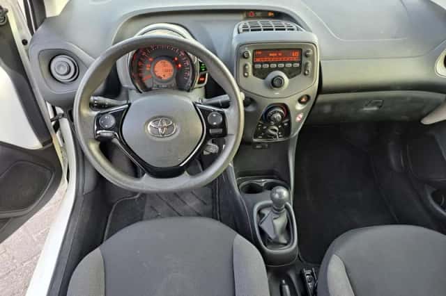 Toyota Aygo (2019) thumbnail 5
