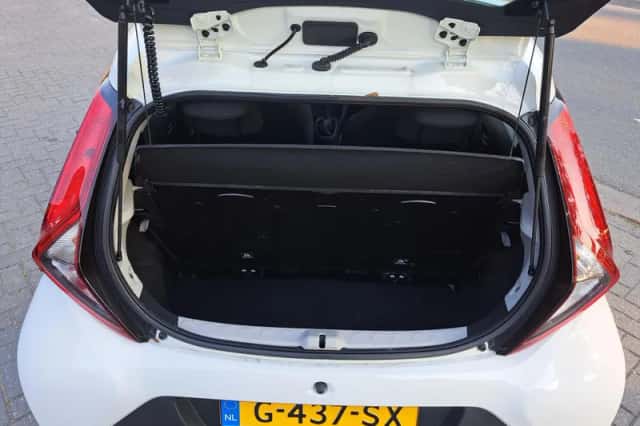 Toyota Aygo (2019) thumbnail 6