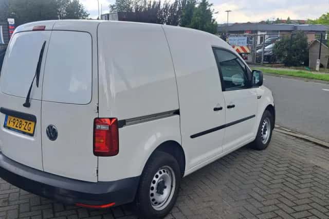 Volkswagen Caddy (2019) thumbnail 3
