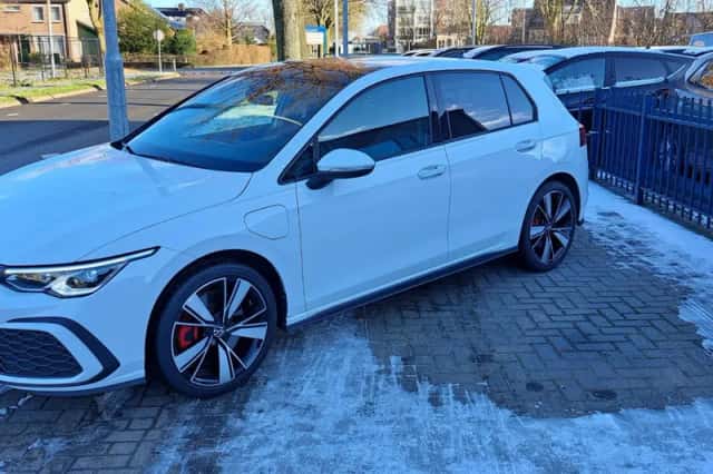 Volkswagen Golf (2021) thumbnail 1