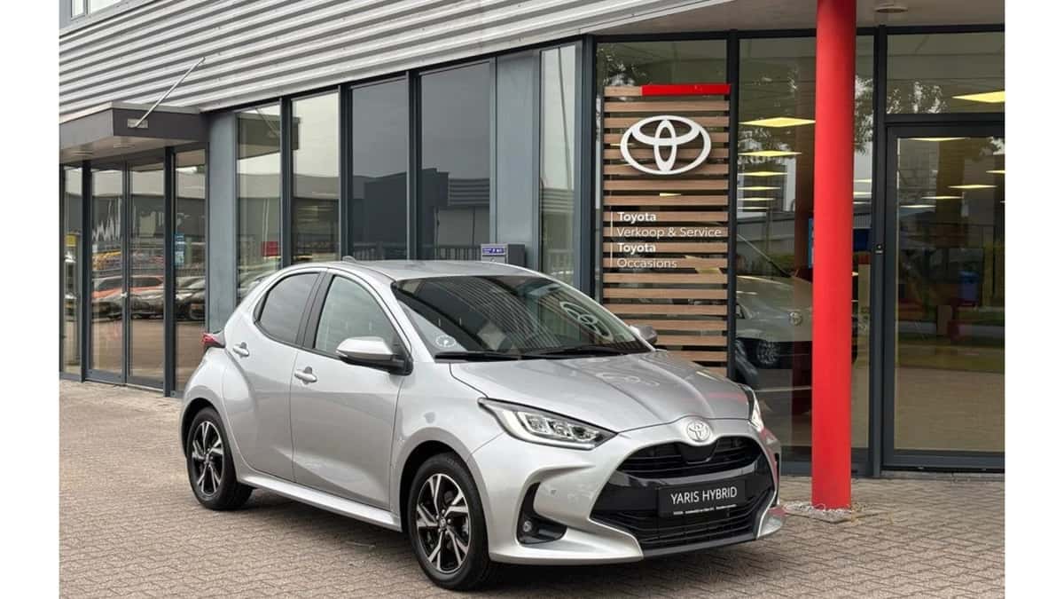 Toyota Yaris (2025) — foto 1