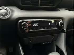 Toyota Yaris (2025) thumbnail 15