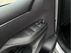 Toyota Yaris (2025) thumbnail 22