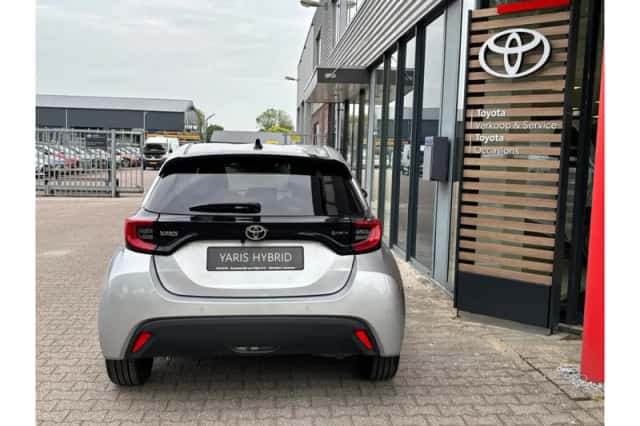 Toyota Yaris (2025) thumbnail 5