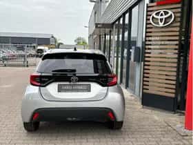 Toyota Yaris (2025) thumbnail 5