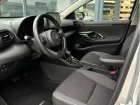 Toyota Yaris (2025) thumbnail 7