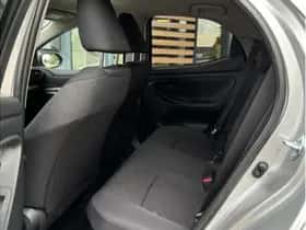 Toyota Yaris (2025) thumbnail 10