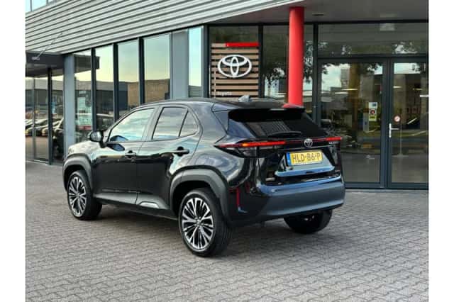 Toyota Yaris Cross (2025) thumbnail 2