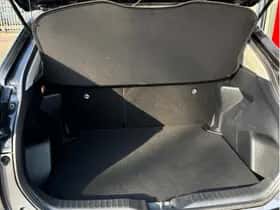 Toyota Yaris Cross (2024) thumbnail 11