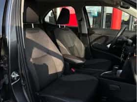 Toyota Yaris Cross (2024) thumbnail 8