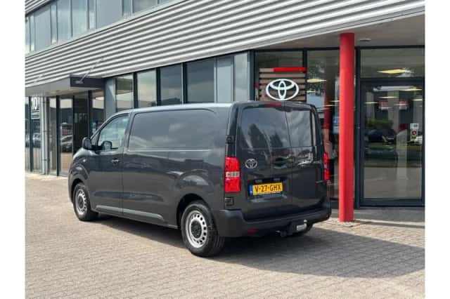 Toyota Proace (2024) thumbnail 2