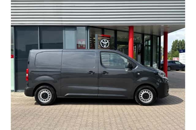 Toyota Proace (2024) thumbnail 4