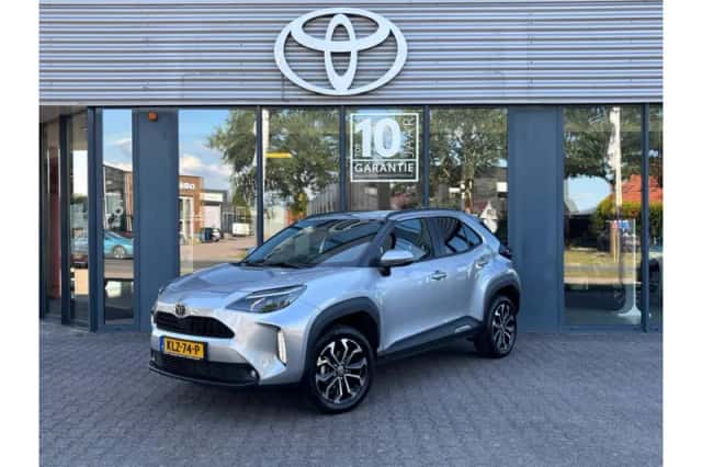 Toyota Yaris Cross (2025) thumbnail 1