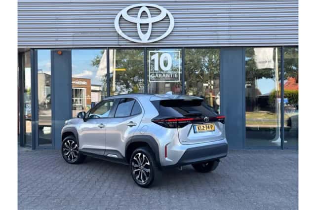 Toyota Yaris Cross (2025) thumbnail 2