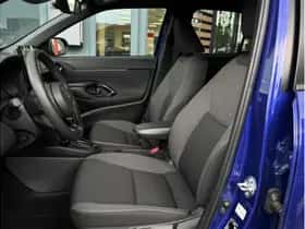Toyota Yaris Cross (2025) thumbnail 12