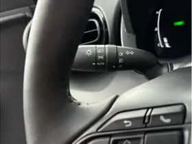 Toyota Yaris Cross (2025) thumbnail 25