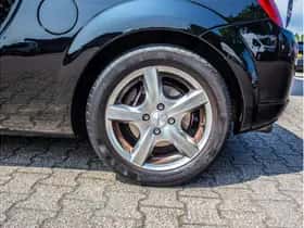 Toyota MR2 (2000) thumbnail 13