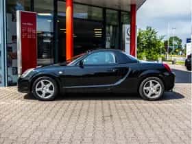 Toyota MR2 (2000) thumbnail 3
