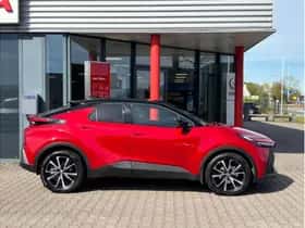 Toyota C-HR (2024) thumbnail 4
