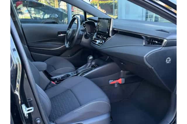 Toyota Corolla (2022) thumbnail 6